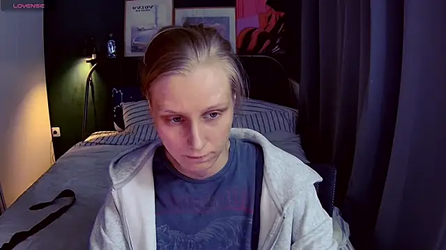 Snapshot of KatiKate chatting on 06/11/26, 12:32 KatiKate online show from 06/11/26, 12:32