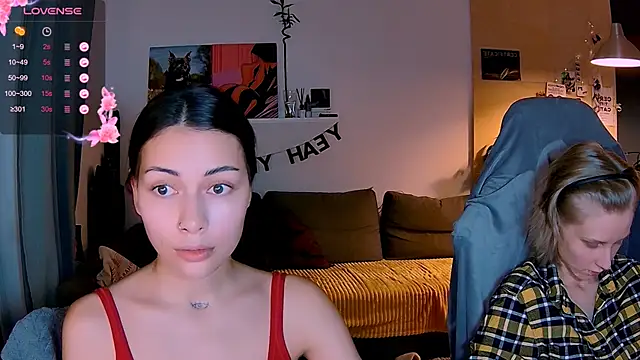 KatiKate online show from 11/12/25, 03:16