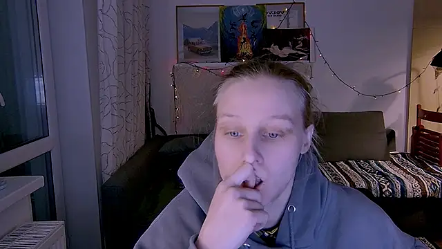 Snapshot of KatiKate chatting on 02/06/25, 06:24 KatiKate online show from 02/06/25, 06:24