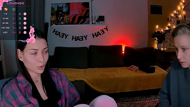 KatiKate online show from 11/16/25, 03:39