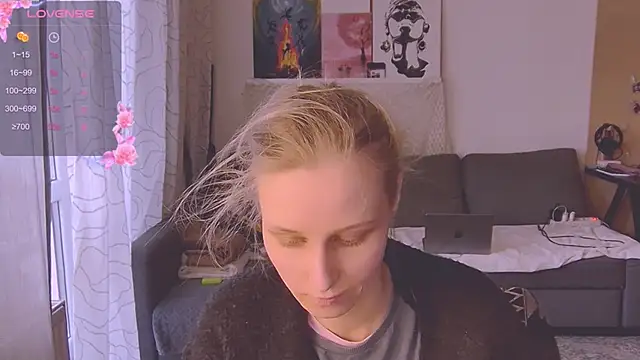 Snapshot of KatiKate chatting on 03/15/25, 03:27 KatiKate online show from 03/15/25, 03:27