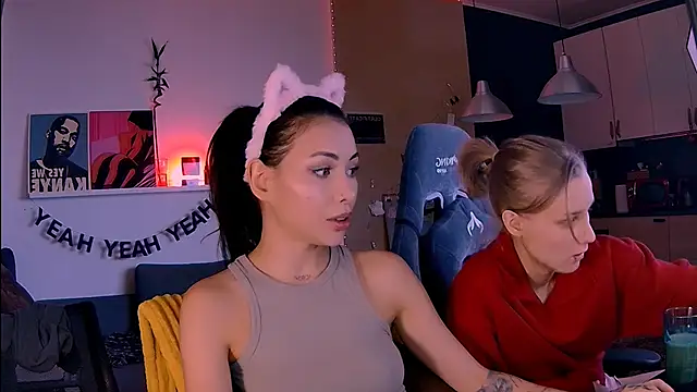 KatiKate online show from 02/10/26, 03:00