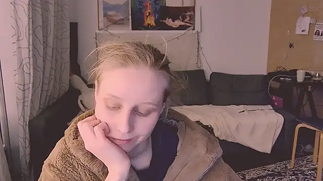 Snapshot of KatiKate chatting on 02/21/25, 06:26 KatiKate online show from 02/21/25, 06:26