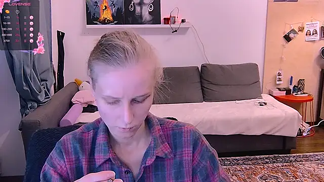 Snapshot of KatiKate chatting on 10/05/25, 06:09 KatiKate online show from 10/05/25, 06:09
