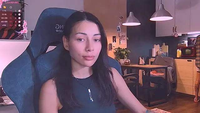 KatiKate online show from 10/21/25, 05:12