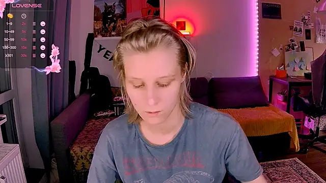 KatiKate online show from 12/03/25, 02:27