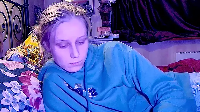 Snapshot of KatiKate chatting on 01/27/25, 05:58 KatiKate online show from 01/27/25, 05:58
