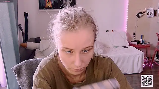 Snapshot of KatiKate chatting on 09/09/25, 11:08 KatiKate online show from 09/09/25, 11:08