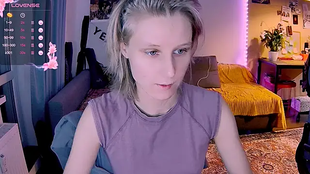 KatiKate online show from 11/28/25, 04:07