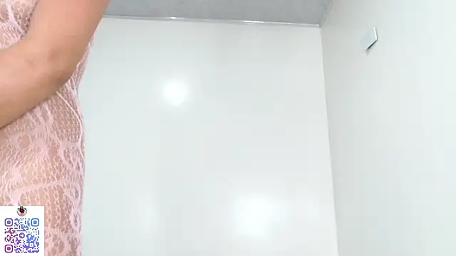 Itzel Fisting online show from 11/04/25, 02:59