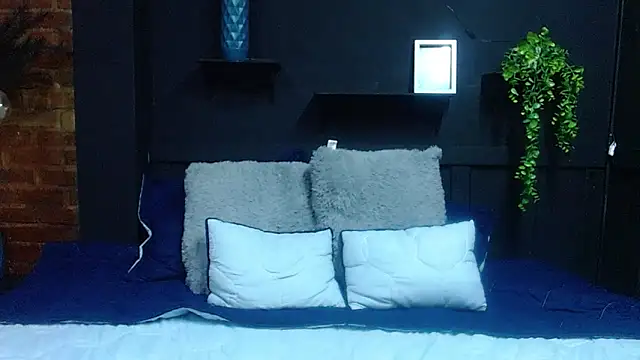 ShyVibes  online show from 09/20/25, 07:41