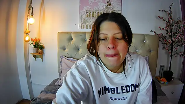 ShyVibes  online show from 02/08/26, 07:22