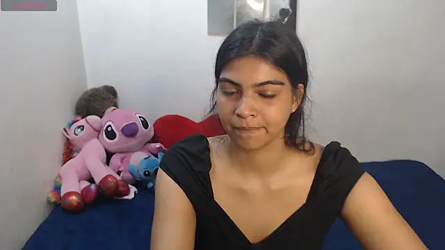 Snapshot of Pocahontas_Princess_ chatting on 05/13/26, 02:35 Pocahontas Princess online show from 05/13/26, 02:35