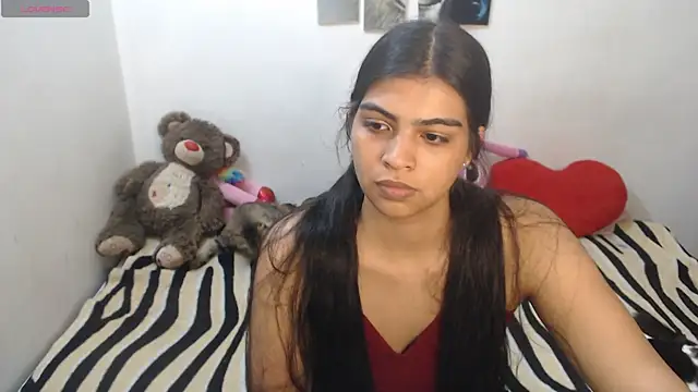 Snapshot of Pocahontas_Princess_ chatting on 04/18/26, 10:43 Pocahontas Princess online show from 04/18/26, 10:43