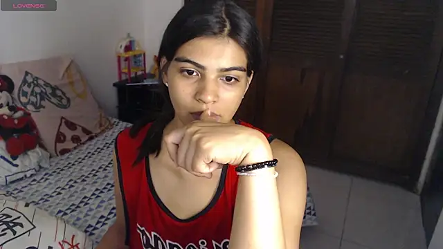 Snapshot of Pocahontas_Princess_ chatting on 07/14/26, 04:28 Pocahontas Princess online show from 07/14/26, 04:28