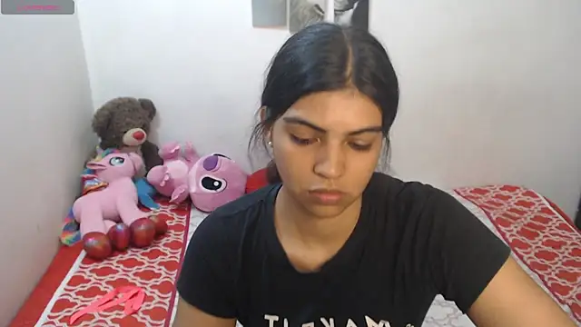 Snapshot of Pocahontas_Princess_ chatting on 05/07/26, 06:11 Pocahontas Princess online show from 05/07/26, 06:11