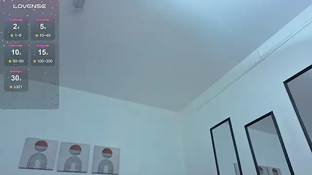 selena castillo online show from 10/30/25, 12:25