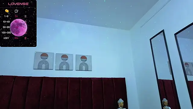 selena castillo online show from 11/07/25, 12:10