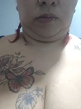 selena castillo online show from 11/02/25, 01:38