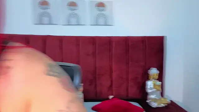 selena castillo online show from 11/03/25, 12:53