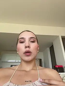 SophieRaily  online show from 10/29/25, 07:02