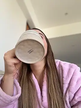 SophieRaily  online show from 11/19/25, 08:09