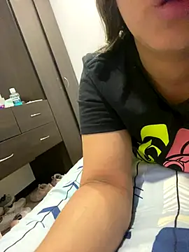 girl anni online show from 10/13/25, 08:54