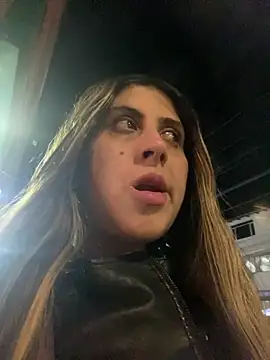girl anni online show from 10/01/25, 12:06