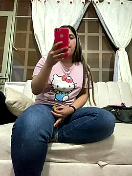 girl anni online show from 10/17/25, 04:05