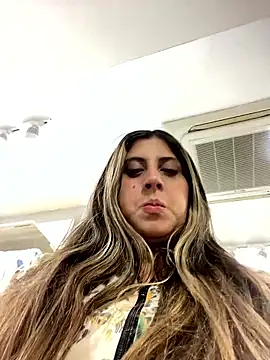 girl anni online show from 10/11/25, 04:19