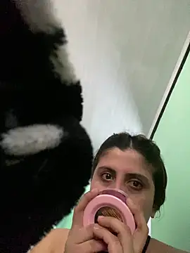 girl anni online show from 10/12/25, 05:03