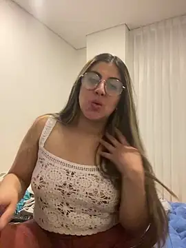 girl anni online show from 10/08/25, 02:35