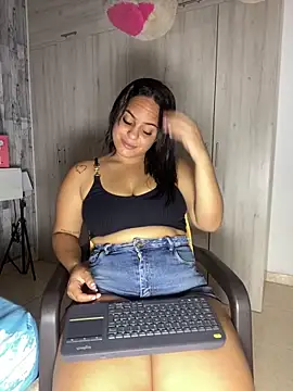 Violetrousse online show from 04/10/26, 07:43