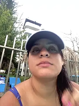 Snapshot of Violetrousse chatting on 02/15/26, 09:58 Violetrousse online show from 02/15/26, 09:58