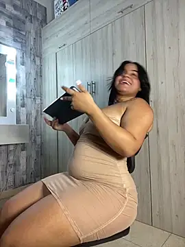 Violetrousse online show from 12/14/25, 09:42