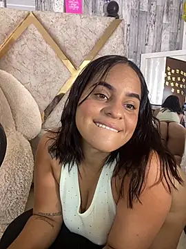 Snapshot of Violetrousse chatting on 01/10/26, 10:16 Violetrousse online show from 01/10/26, 10:16