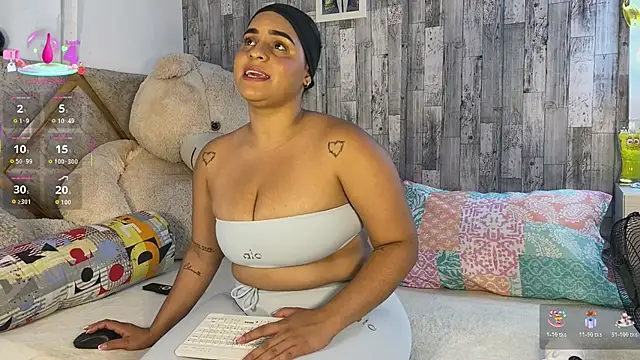 Violetrousse online show from 10/23/25, 08:29