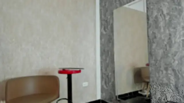 Snapshot of Violetrousse chatting on 03/14/25, 10:16 Violetrousse online show from 03/14/25, 10:16