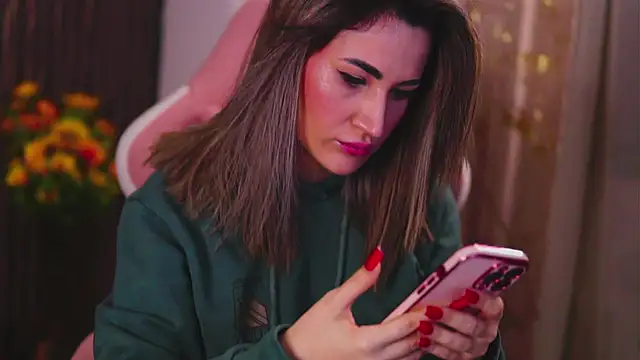 Snapshot of KimSkyex chatting on 03/06/25, 05:33 KimSkyex online show from 03/06/25, 05:33