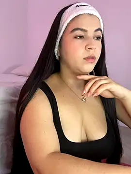 Blancanievess online show from 10/21/25, 12:00