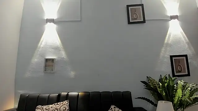 Mia petite01 online show from 11/14/25, 11:19