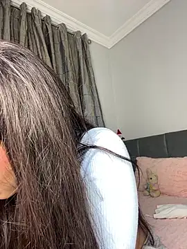 Snapshot of Meryem_Queen chatting on 03/09/26, 11:30 Meryem Queen online show from 03/09/26, 11:30