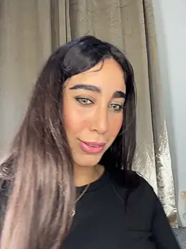 Snapshot of Meryem_Queen chatting on 03/29/26, 08:21 Meryem Queen online show from 03/29/26, 08:21