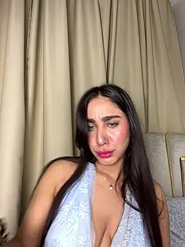 Snapshot of Meryem_Queen chatting on 07/15/26, 11:23 Meryem Queen online show from 07/15/26, 11:23