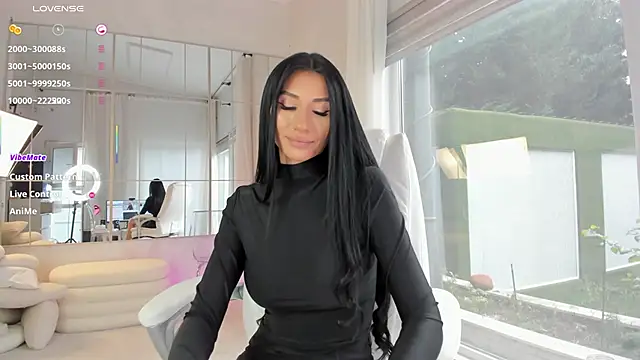 Snapshot of missdiamond_ chatting on 11/06/25, 08:29 missdiamond online show from 11/06/25, 08:29