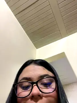 alissonfernandez  online show from 10/02/25, 10:40