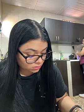 alissonfernandez  online show from 09/26/25, 04:03