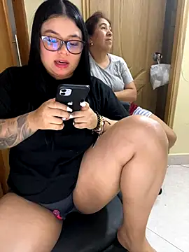 alissonfernandez  online show from 11/15/25, 09:52