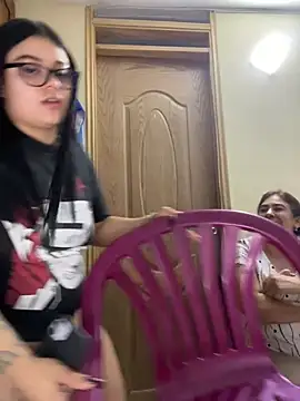 alissonfernandez  online show from 03/18/26, 09:37