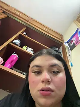 alissonfernandez  online show from 04/02/26, 11:06